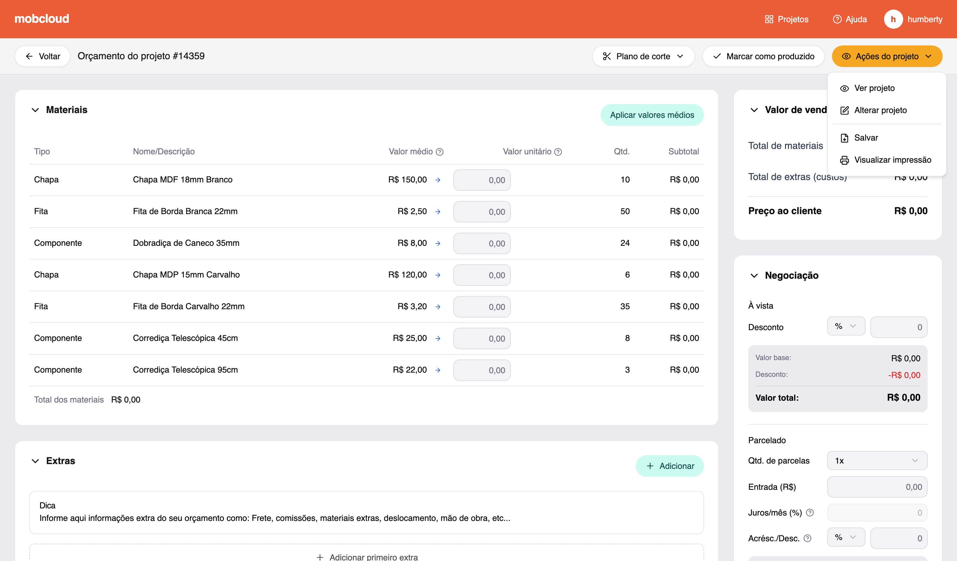 Interface de orçamento Mobcloud com tabela de materiais, extras, valor de venda e negociação.